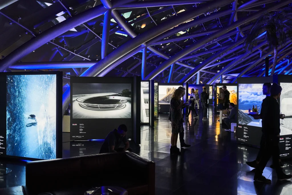 Doppelseitiger Light Frame, Ausstellung, freistehend