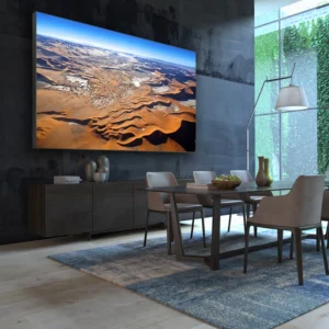 Beleuchtetes Wandbild in Wohnraum