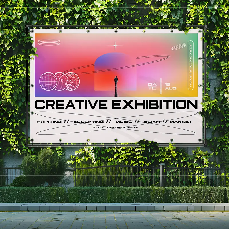 CCS_fabric_frame_produkt_outdoor_banner_geoest_03a CCS Outdoor Banner geöst aufgehangen in einem Stangensystem an einer begrünten Fassade