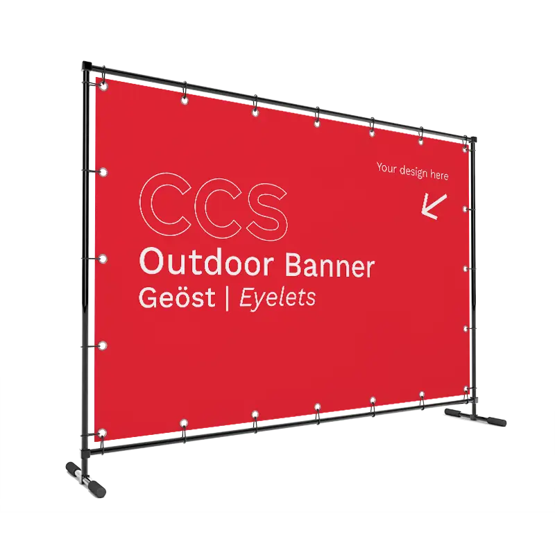 CCS Outdoor Banner geöst aufgehangen in einem freistehenden Stangensystem