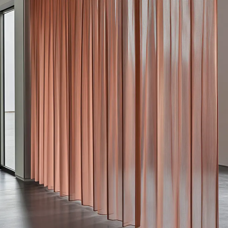 Individuell bedruckter transparenter Vorhang als Raumtrenner