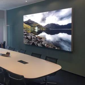 LED Wandbild in Besprechungsraum